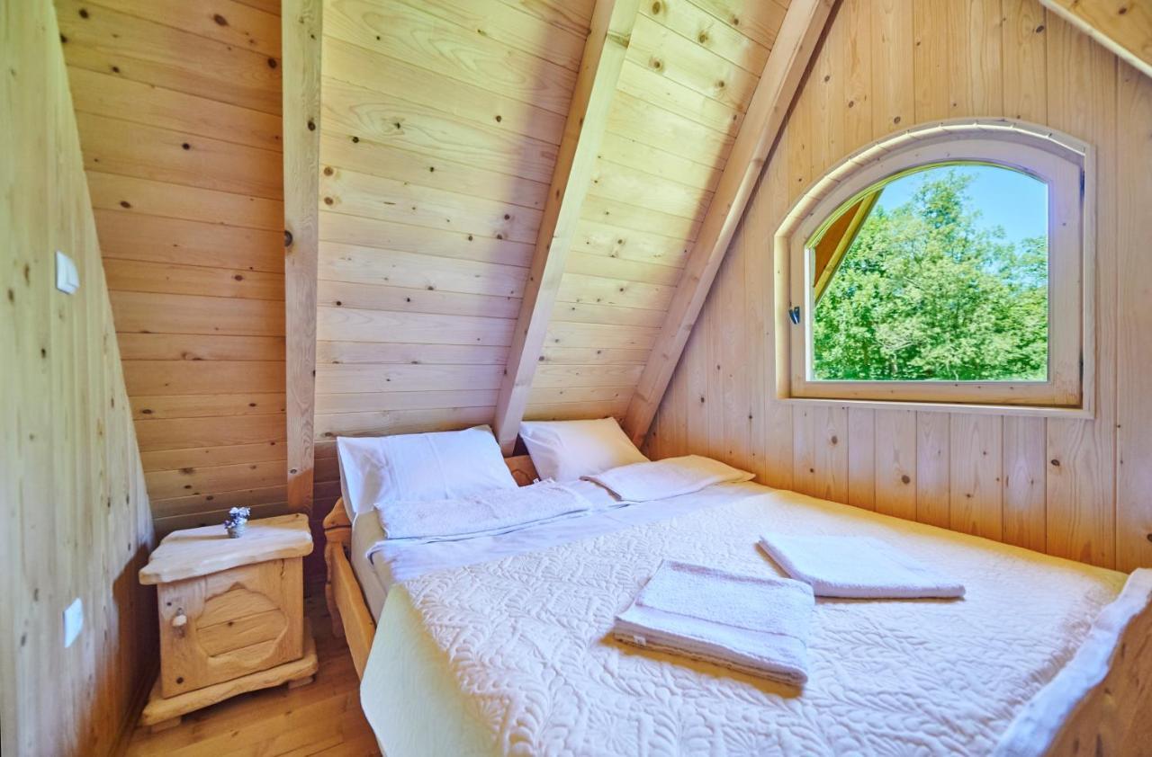 Houses Amanet コラシン エクステリア 写真